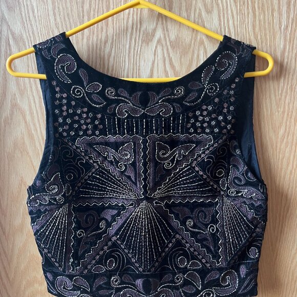 Beaded cropped top - Picture 2 of 3